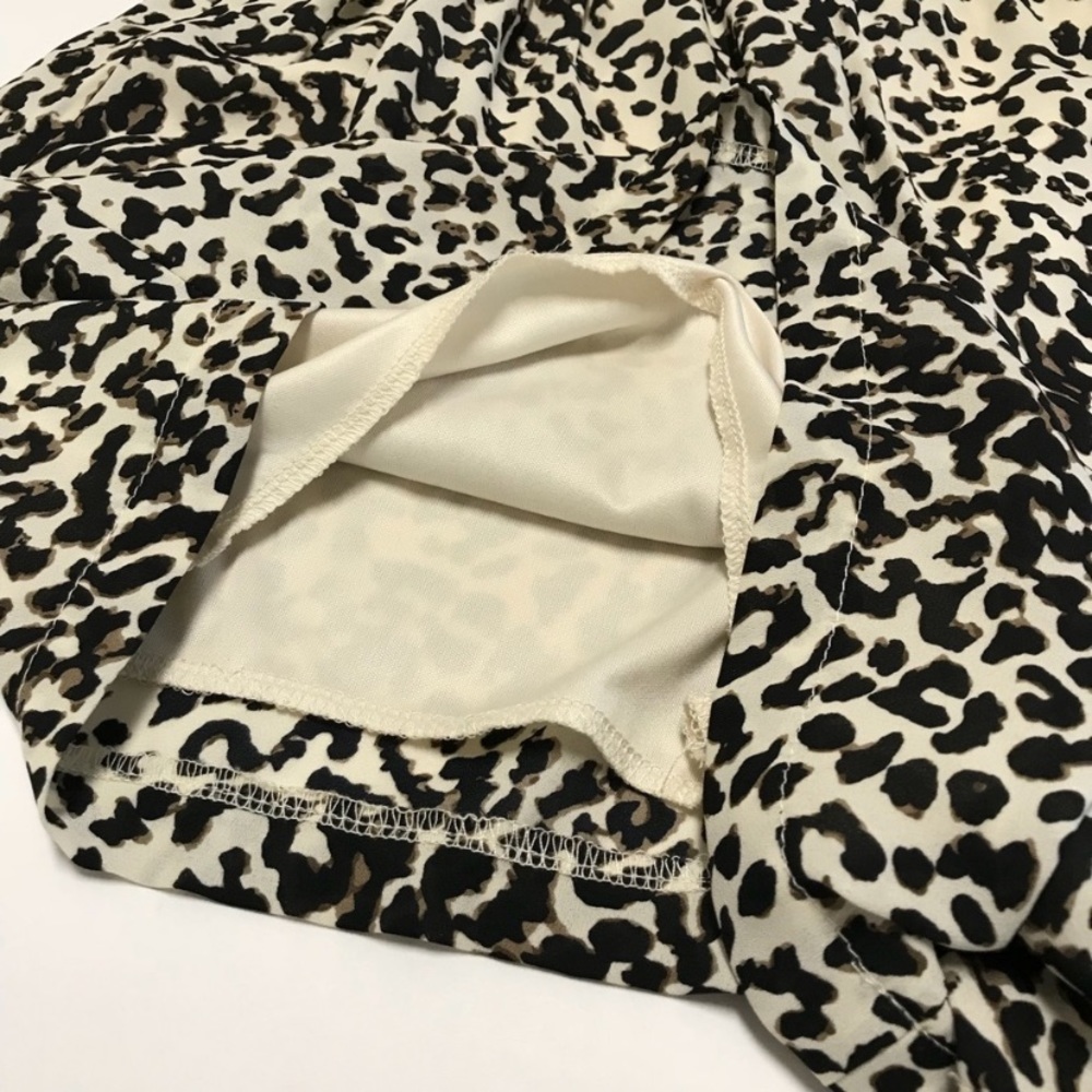 ASTR High Waist Cheetah Shorts - Picture 7 of 8